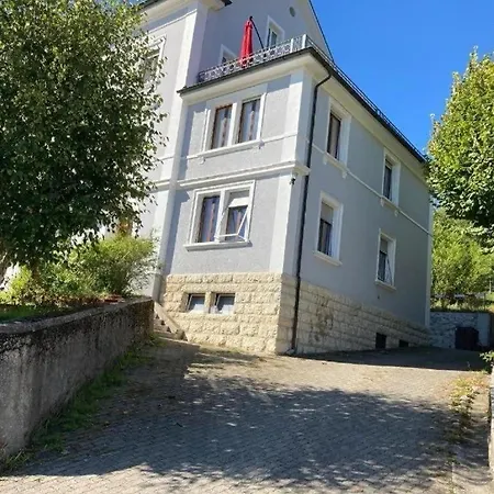 Apartman In And Out *