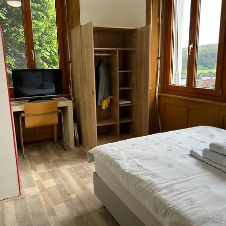 Apartman In And Out *
